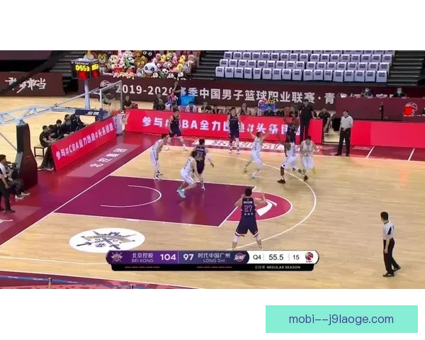今夜德甲关键战落幕争冠格局生变多队命运再起波澜悬念陡增球迷屏息以待