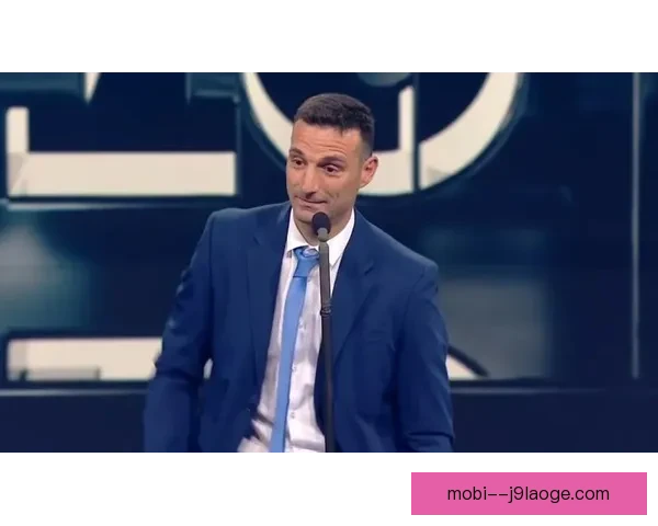 斯卡洛尼荣膺FIFA年度最佳教练率阿根廷登顶世界足坛再写传奇 斯卡洛尼荣膺FIFA年度最佳教练率阿根廷登顶世界足坛再写传奇